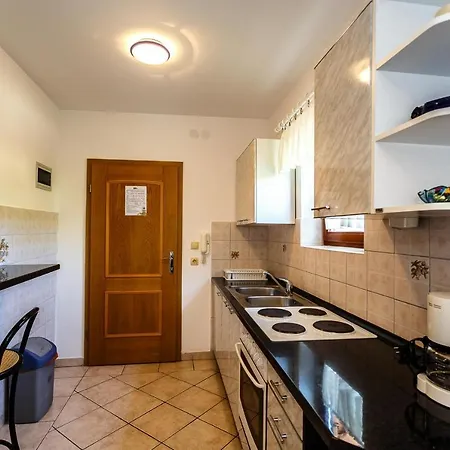 Adrijana Appartement *